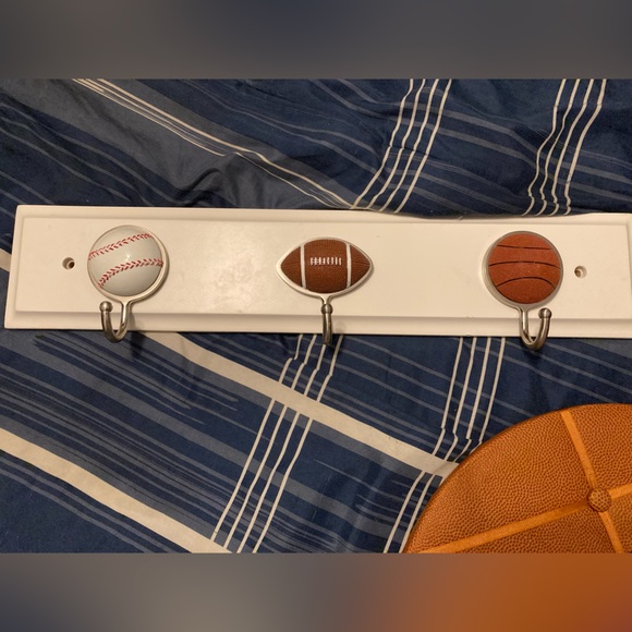 (3) Sports Themed Wall Decor - Picture 10 of 10